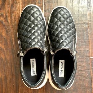 Steve Madden slip on sneakers